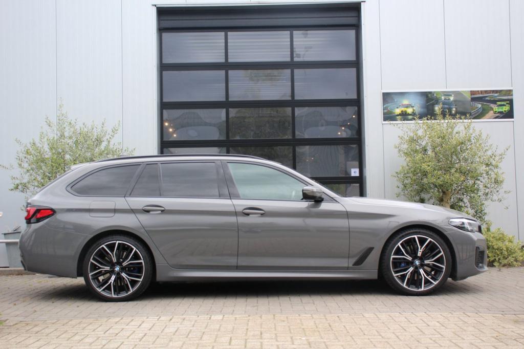 BMW 5 Serie touring 530e m-sport - 292 pk - berninagrau - trekhaak - applec