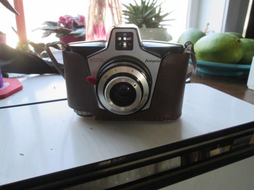 66 Boxcamera Ferrania Eura (Italiaans design 1960)