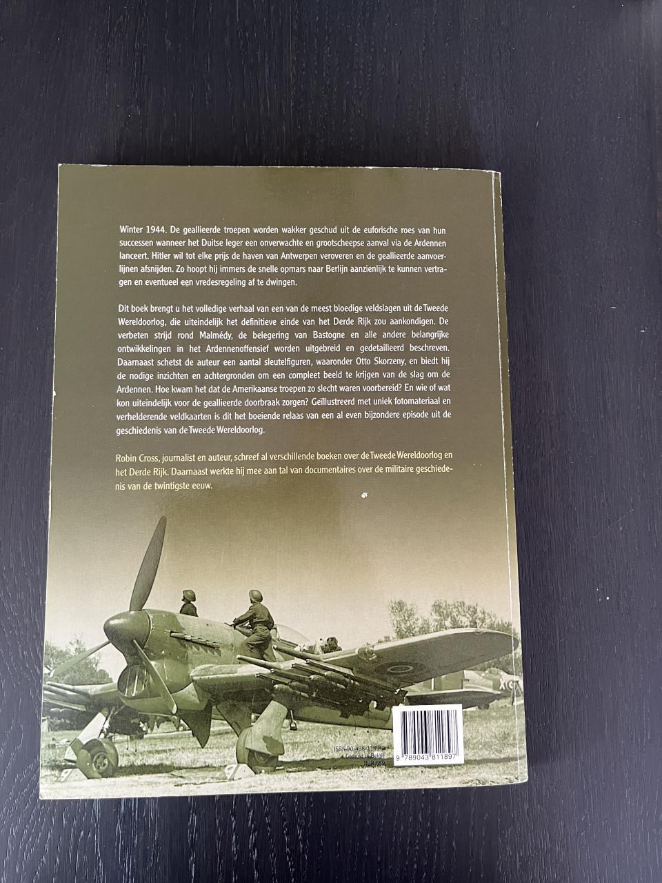 De Slag om de Ardennen -Robin Cross