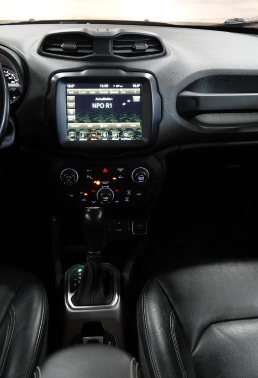 Jeep Renegade 1.3t | led | camera | cruise | pdc |