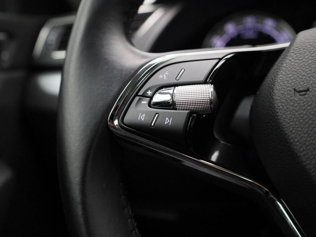 Skoda Superb 1.4 tsi iv phev business edition | automaat | navigatie | appl