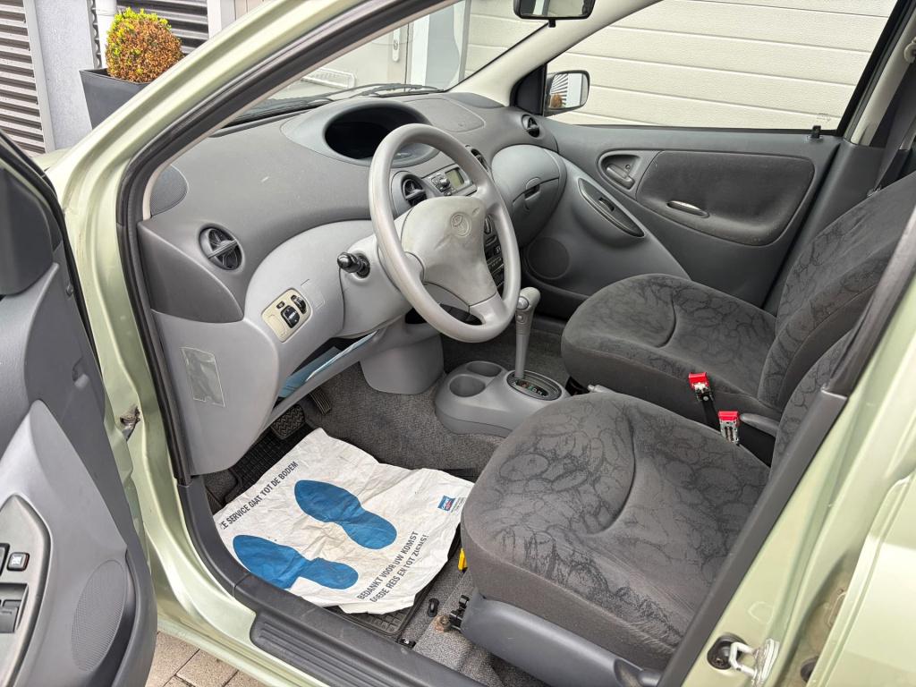 Toyota Yaris 1.3-16v vvt-i sol/automaat/94.000 nap/airco/