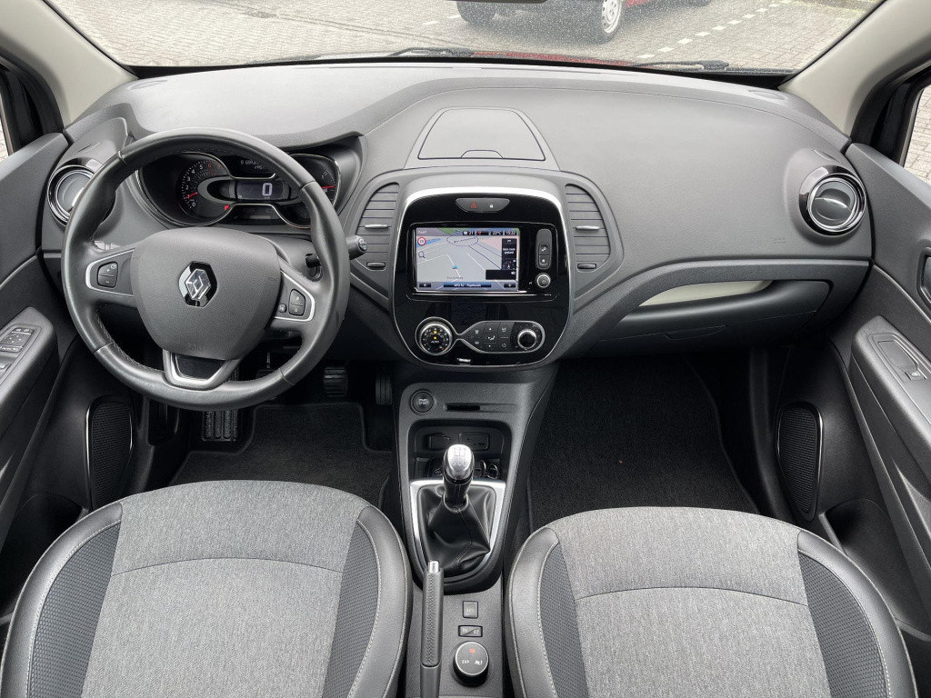 Renault Captur 0.9 tce bose | navigatie | camera | achterbank verstelbaar |