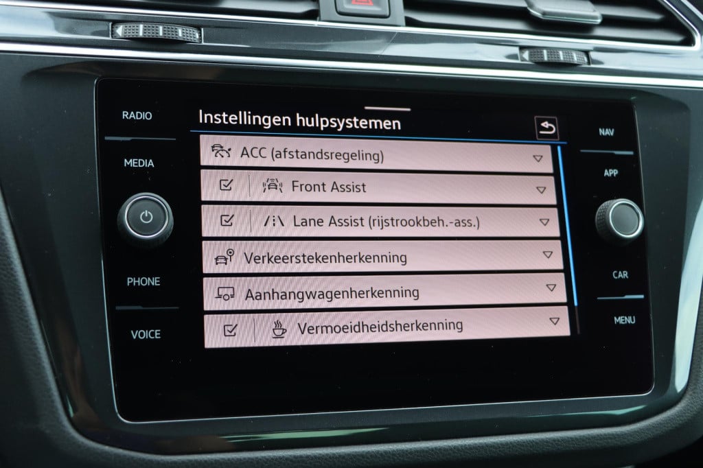 Volkswagen Tiguan 1.4 tsi ehybrid r-line business + 245pk dsg6