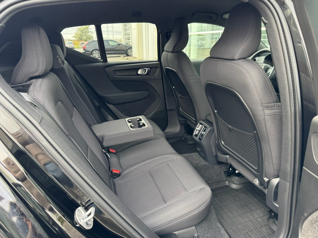 Volvo XC40 recharge plus 70kwh| trekhaak | stuur+stoel.verw| warmtepomp