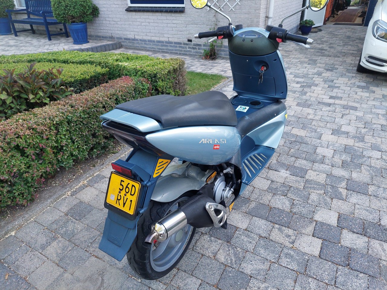 APRILIA AREA 51 `05 TOPSTAAT KOOPJE  995,EURO.