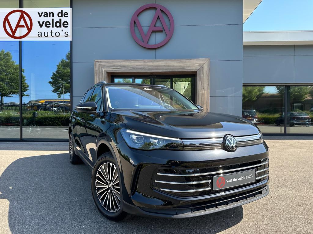 Volkswagen Tiguan 1.5 ehybrid elegance 204pk | trekhaak | camera | head-up 