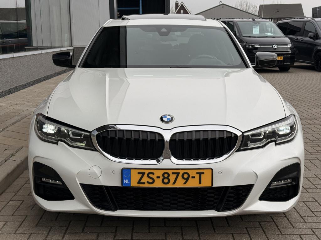 BMW 3-serie 320i m-sport | schuif/kantel | harman / kardon | leder | head-u