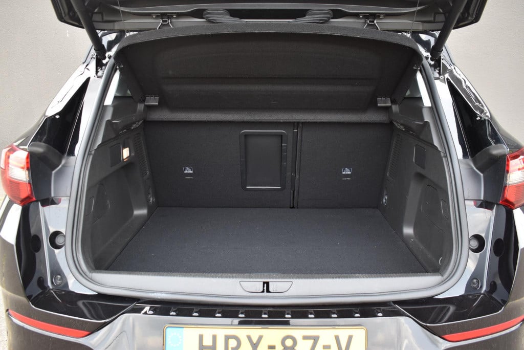 Opel Grandland 1.6 turbo plug-in hybrid gs 225pk | navi | camera | elektr. 