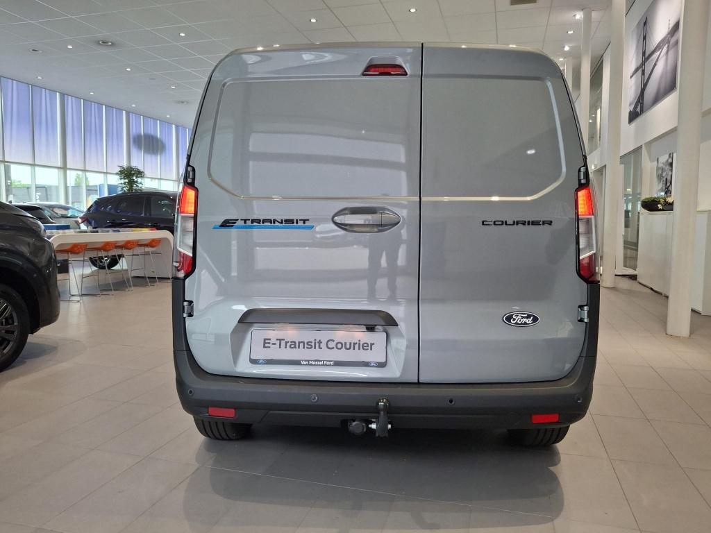 Ford E-transit Courier limited 46 kwh | trekhaak | stoel, stuur en voorruit