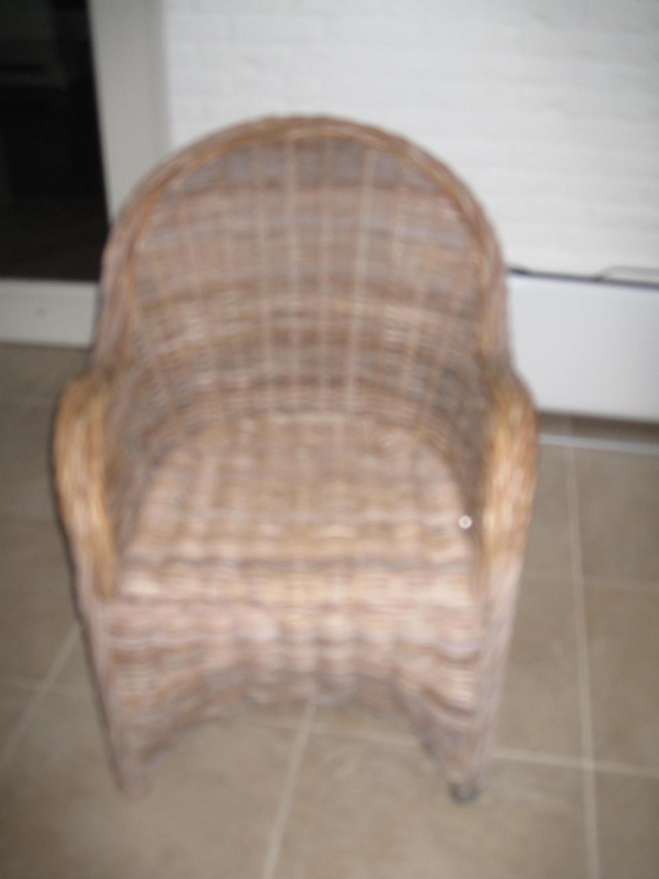 4  Rotan stoelen