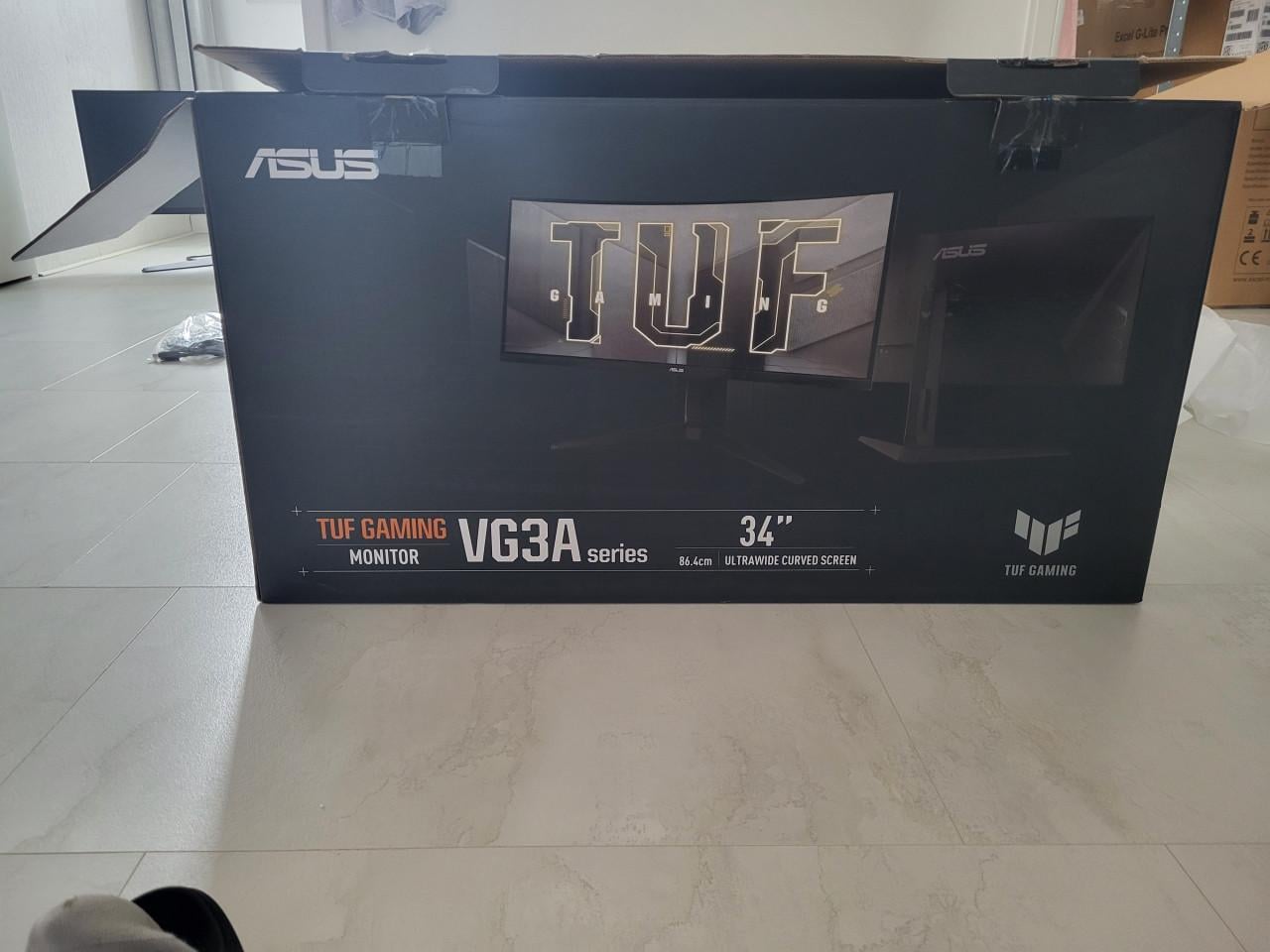 Gaming monitor asus tuf VG3A 34"