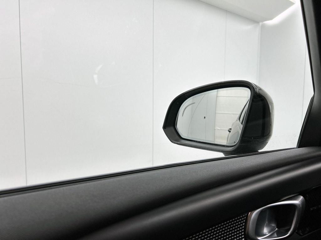 Volvo XC40 recharge p8 awd r-design | panoramadak | trekhaak | harman kardo