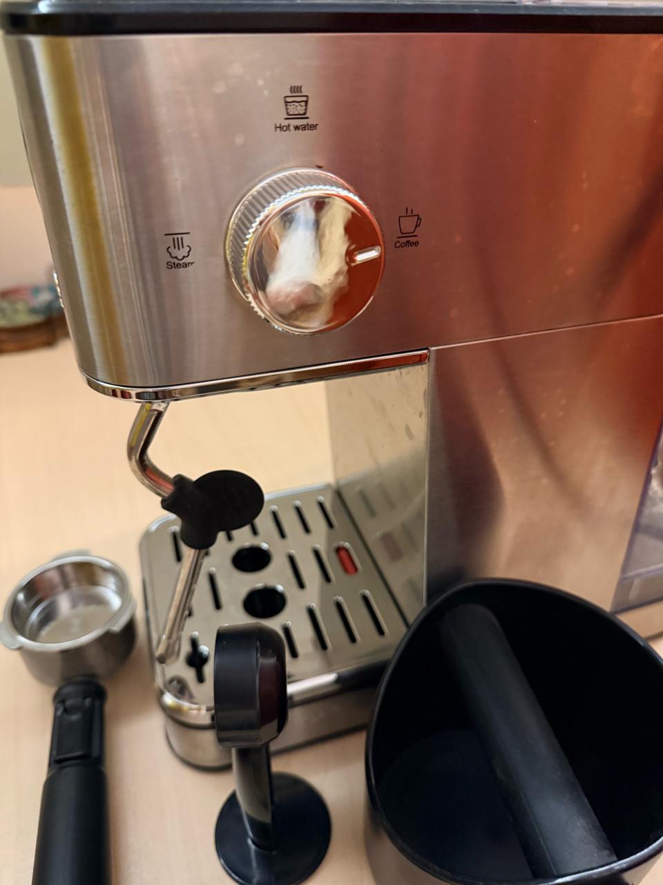 Nespresso apparaat MOET VANDAAG WEG