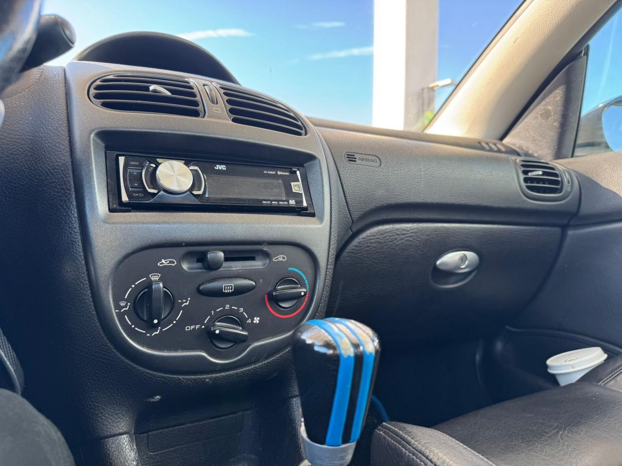 Peugeot 206 Cabrio 136 PK