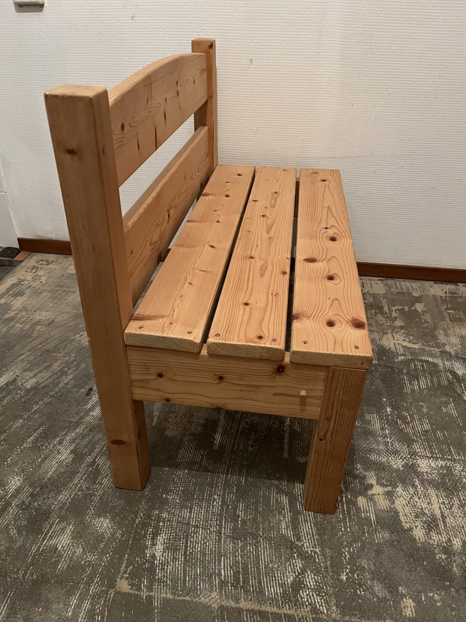 Grenen kinderbankje