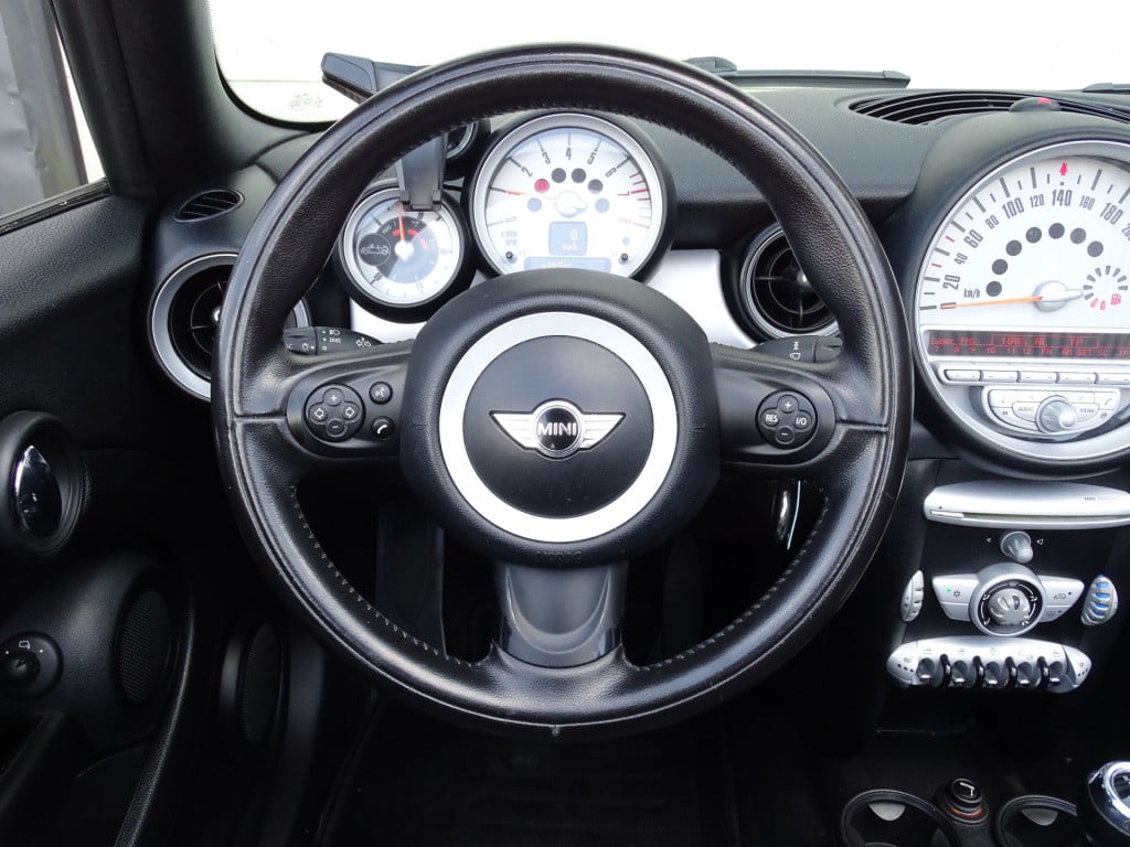 Mini Cooper Cabrio mini 1.6 pepper | airco | cruise | stoelverwarming | 17"