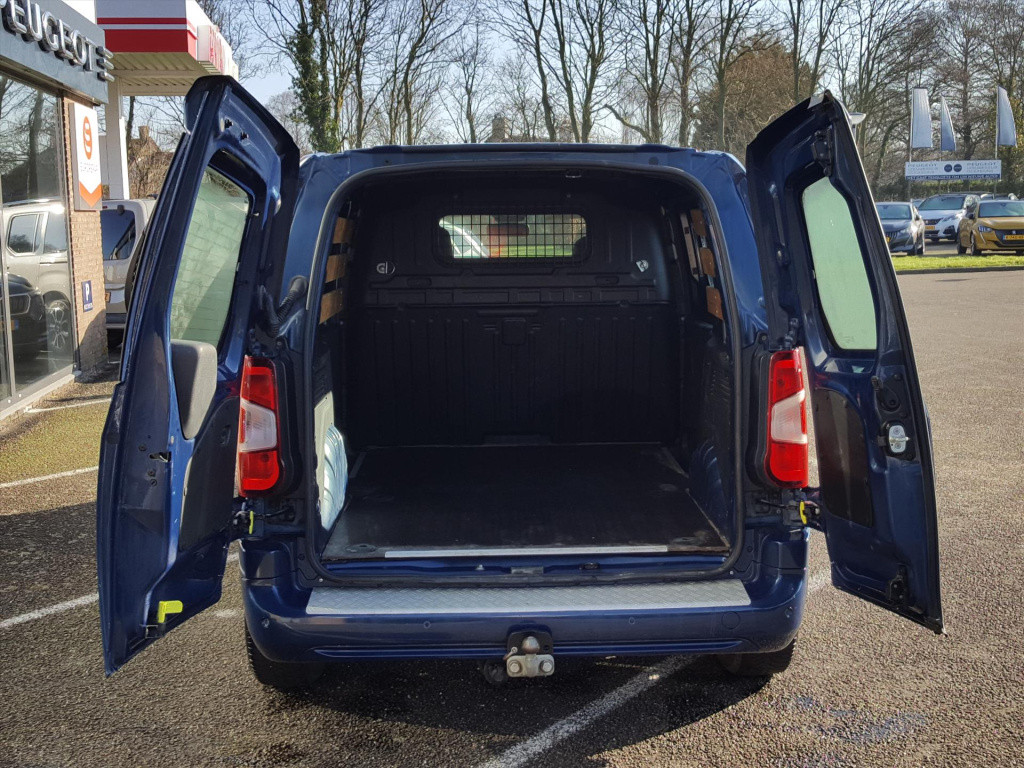 Peugeot Partner premium 1.5 bluehdi 100pk 650kg pack look | trekhaak | navi