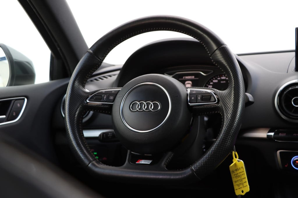 Audi A3 limousine 1.4 tfsi cod ambition pro line s