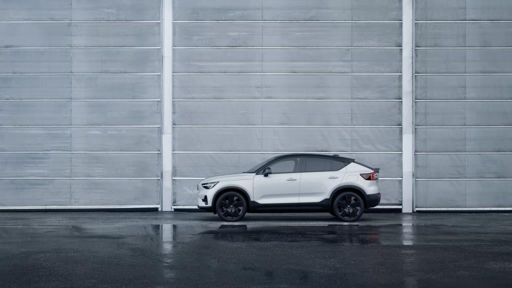 Volvo Ec40 extended range ultra dark europa