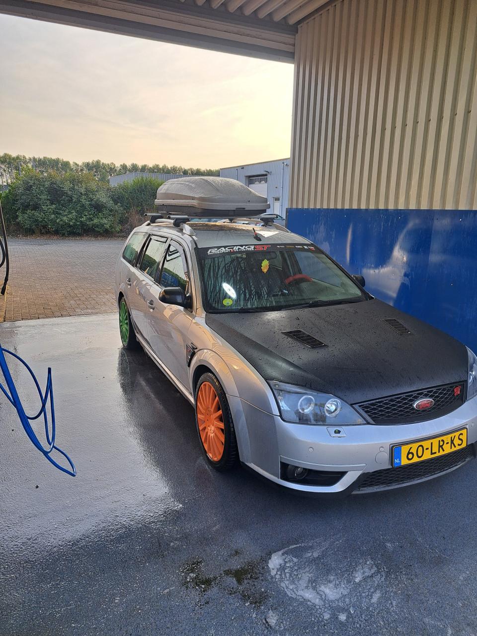 Ford mondeo 3.0 v6 st220