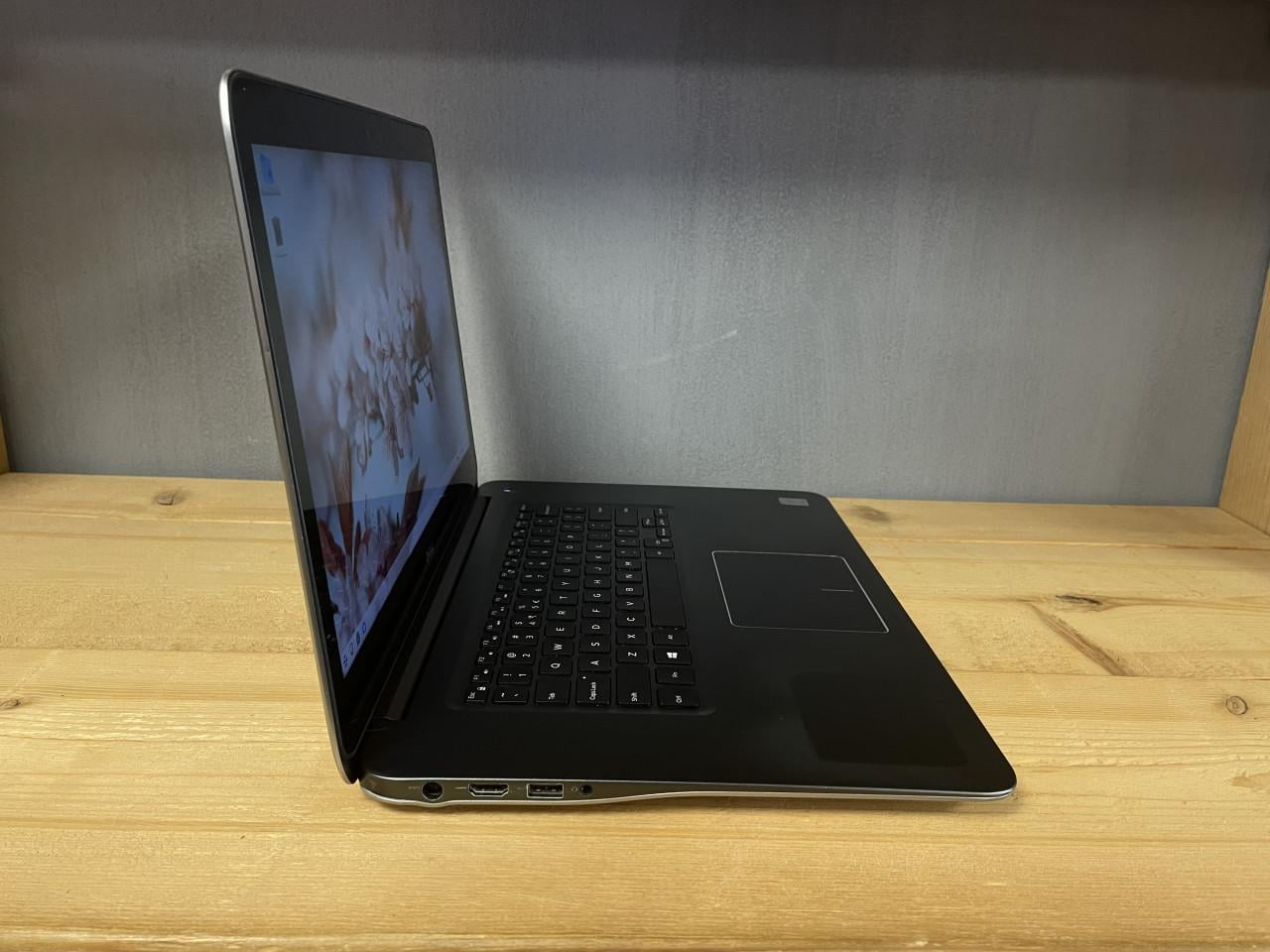 Dell Inspiron 15 TOUCH / i7-5500U/16GB/240GB SSD/Zorin OS