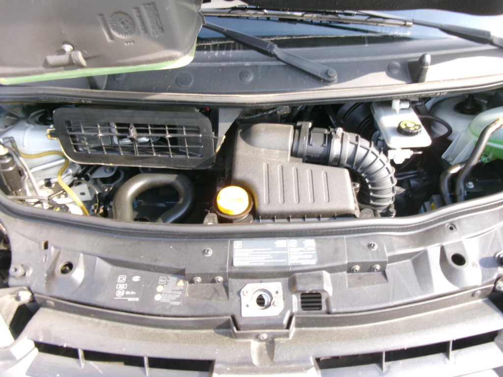 Renault Trafic 2.0 dci airco, navi, cruise-contr., pdc