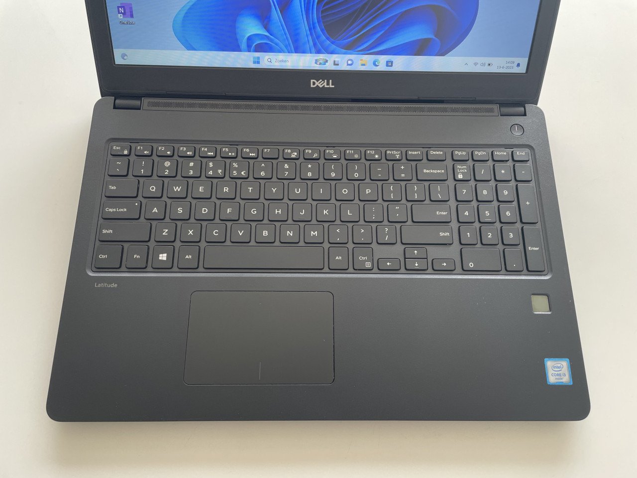 Dell 15 inch Windows 11 SSD 20GB ram Office + super accu