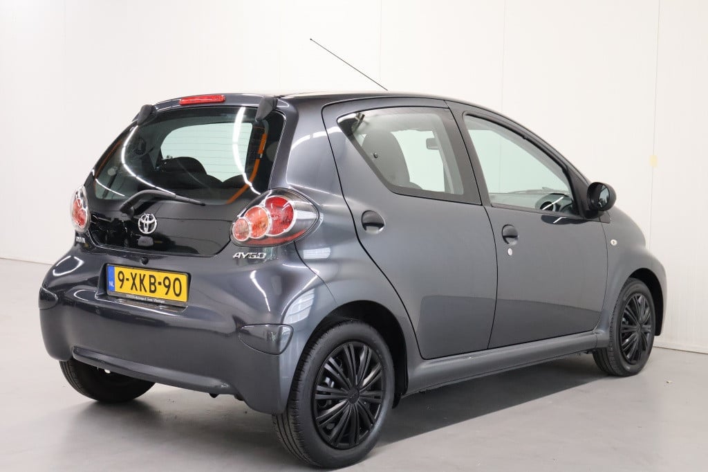 Toyota Aygo 1.0 vvt-i now