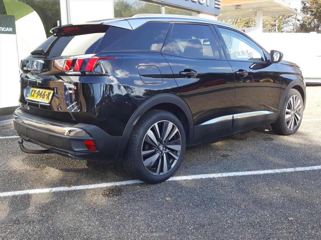 Peugeot 3008 1.2pt 130pk allure trekhaak | navi | apple carplay & android a