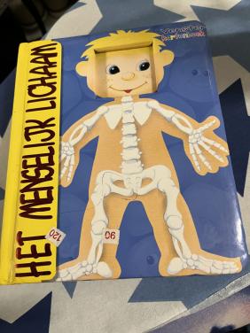 Boek het menselijk lichaam