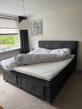 Twee persoons bed