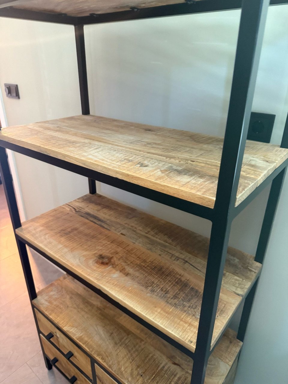 Vakkenkast met laden en stalen frame, Mangohout