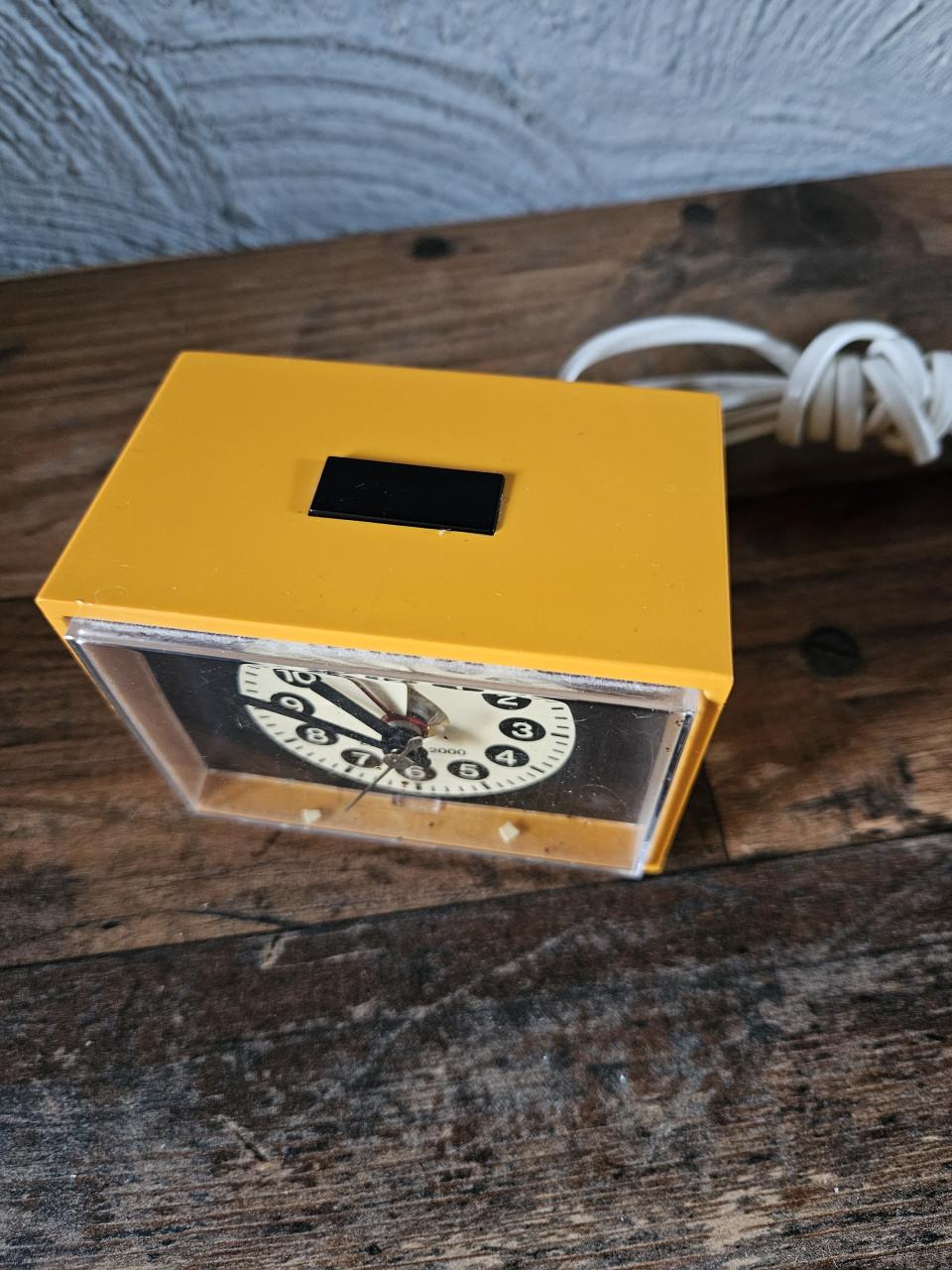 Vintage mooie oranje elektrische DesignWekker - Retro