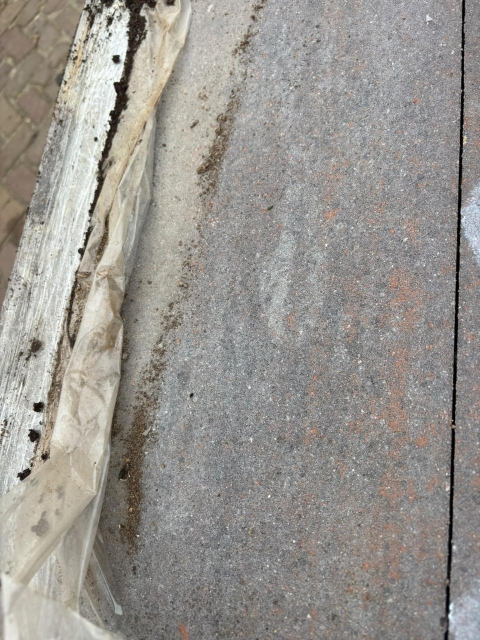 Partij wildverband beton grijs/rood