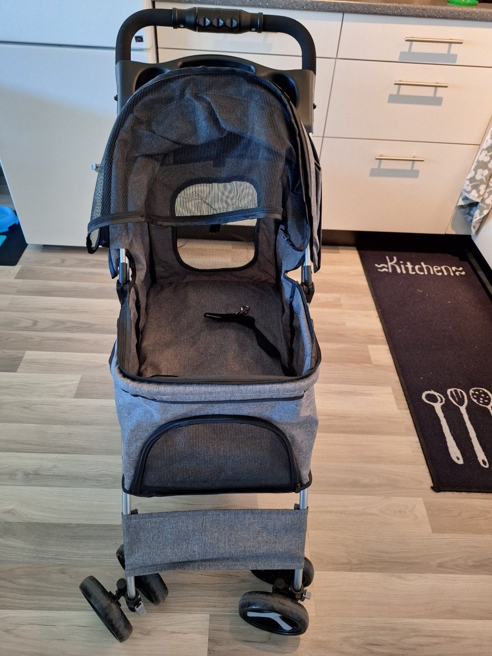 Nieuwe Hondenbuggy