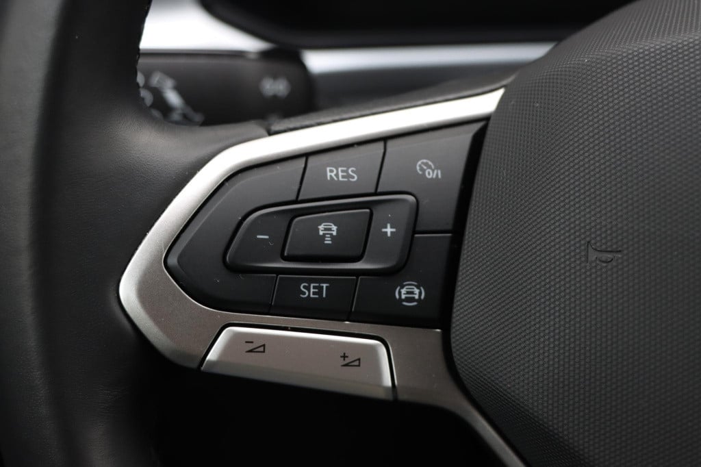 Volkswagen T-roc 1.5 tsi life edition