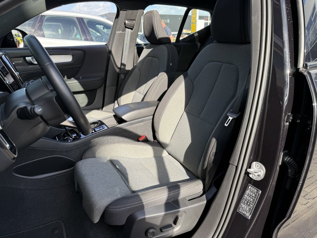 Volvo XC40 t4 211pk recharge plus bright| panodak| camera| h&k sound| elek.
