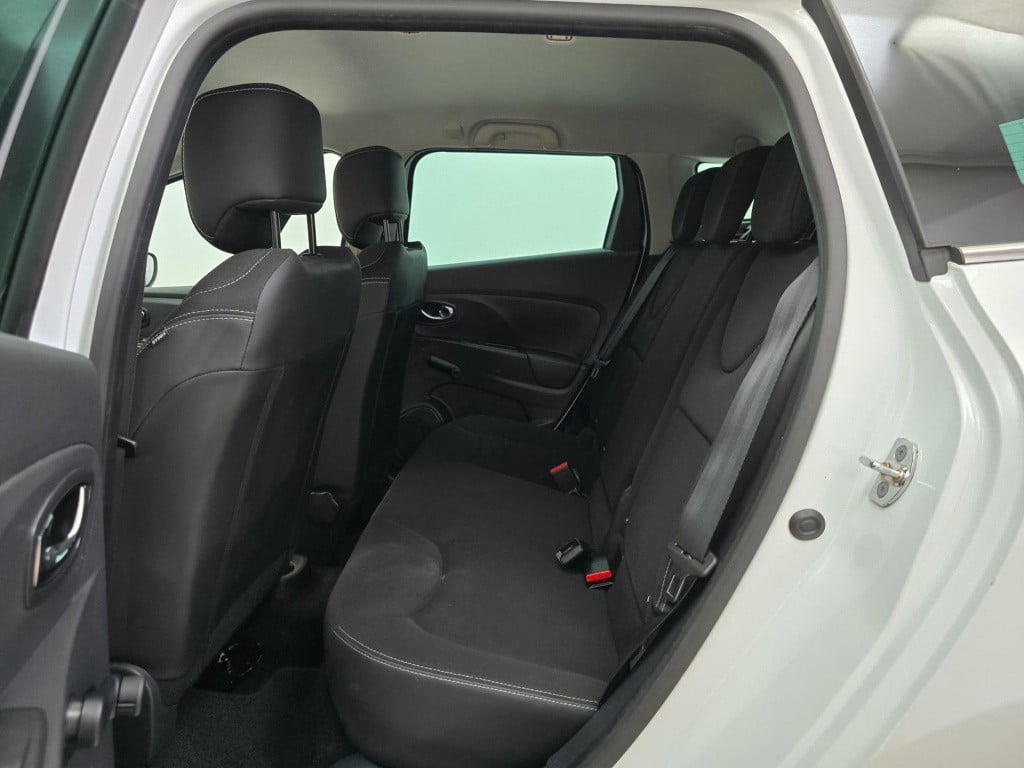 Renault Clio estate occasion kleine stationwagen met trekhaak | tweedehands