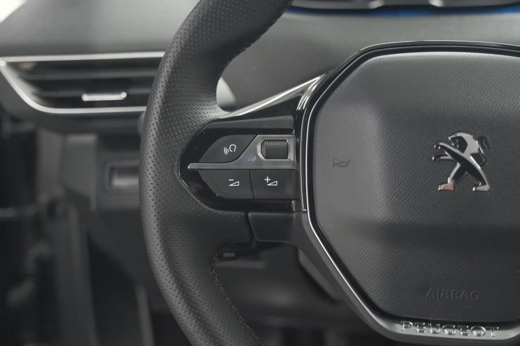Peugeot 5008 puretech 130 gt | camera | adaptieve cruise control | dodehoek