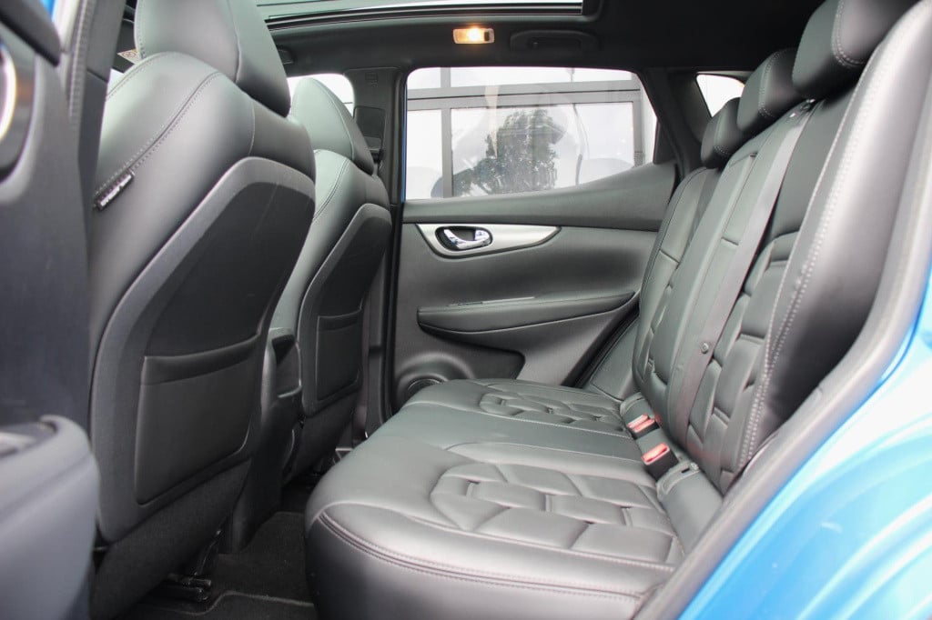 Nissan Qashqai 1.6 tekna + - pano - leder - bose - trekhaak - dab - led - s