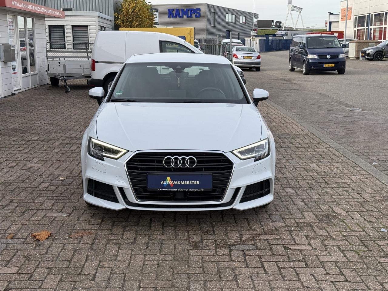 Audi A3 Sportback - 35 TFSI S-LINE | Stoel/Stuurwielverwarming | ACC