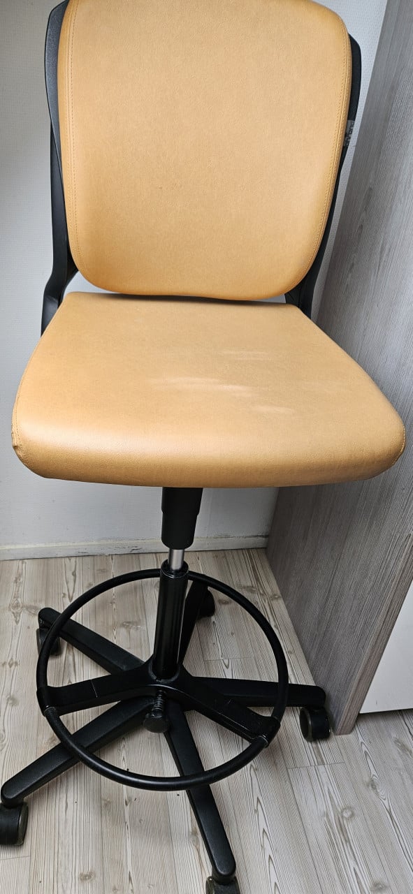 Ahrend bureau/baliestoel vintage