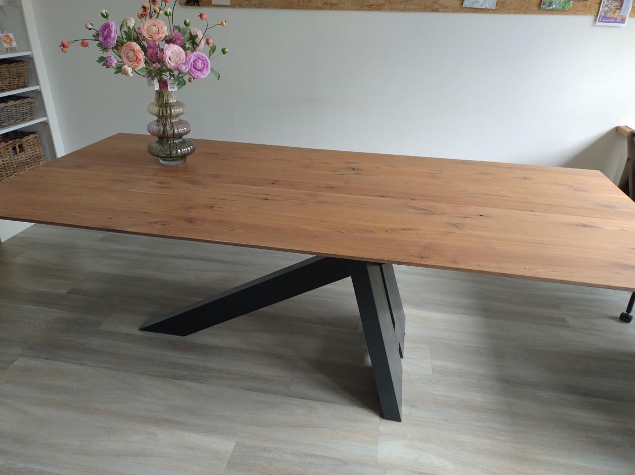 Zgan grote eetkamertafel, afmeting 100 x 220 cm