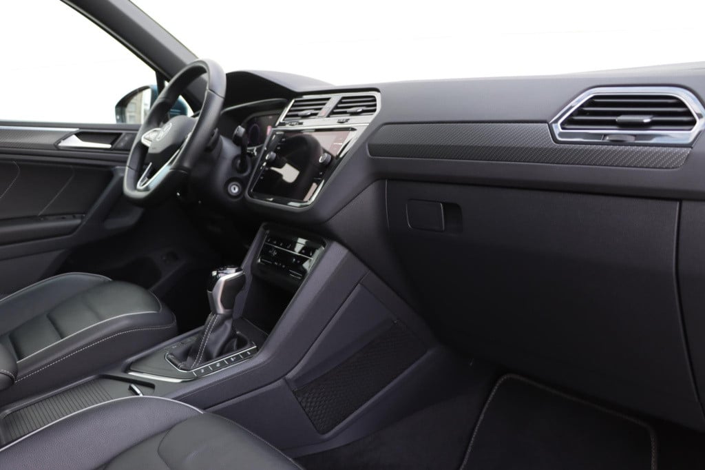 Volkswagen Tiguan 1.4 tsi ehybrid r-line business + 245pk dsg6