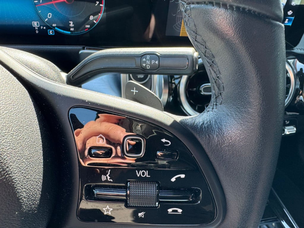 Mercedes-Benz Glb 200 business solution