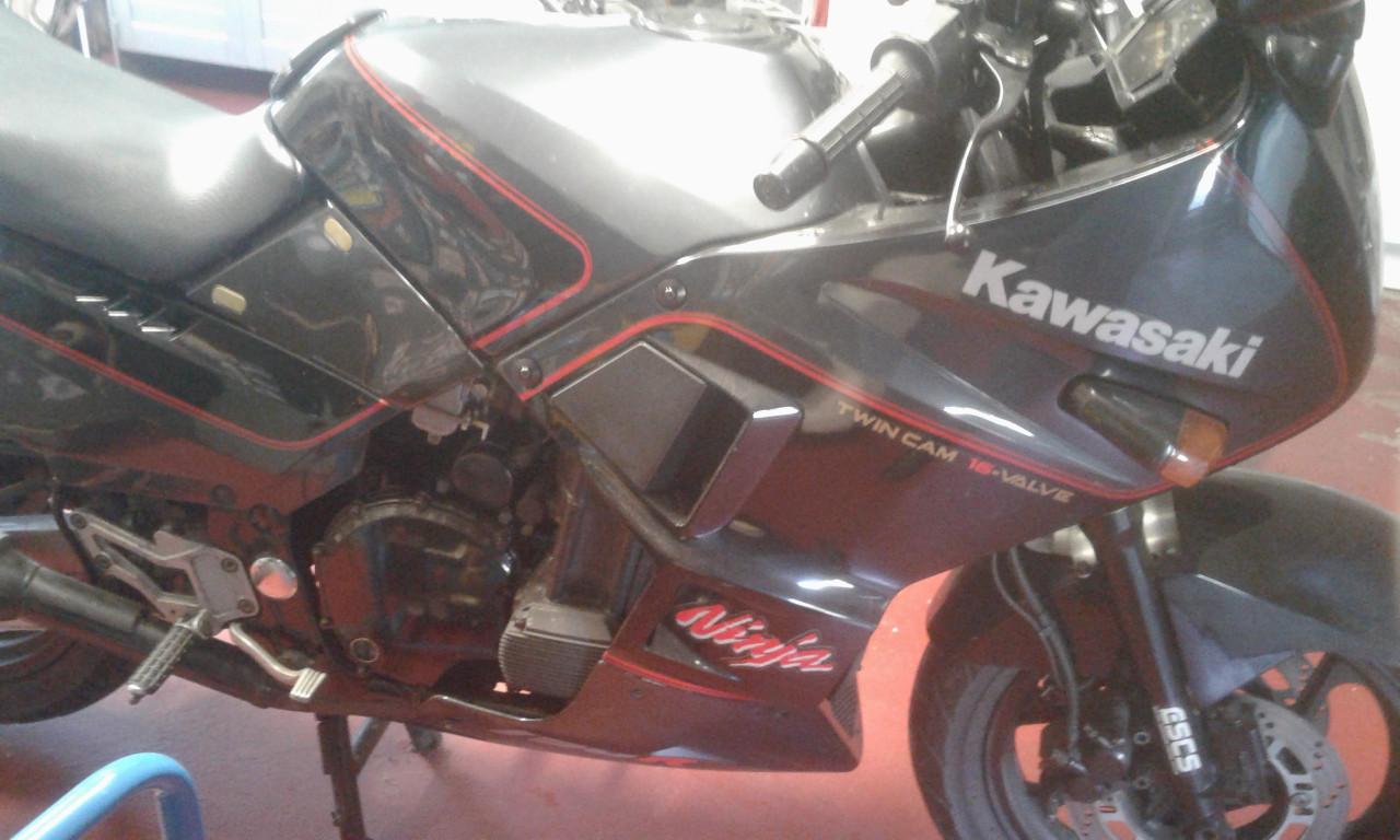 Kawasaki GPX 750R Ninja