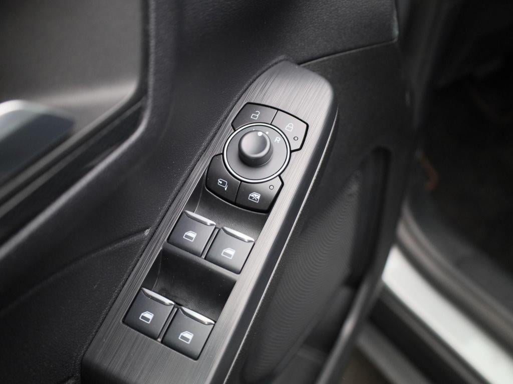 Ford Kuga 2.5 phev st-line x | trekhaak | climate control | adaptieve cruis