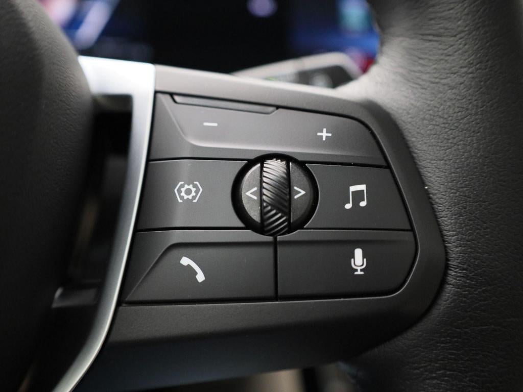 BMW X1 xdrive25e | automaat | leder | panorama dak | stoel verwarming | vir