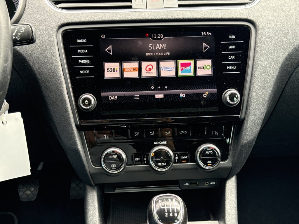 Skoda Octavia combi 1.0 tsi ambition business | nl-auto | navi | carplay | 